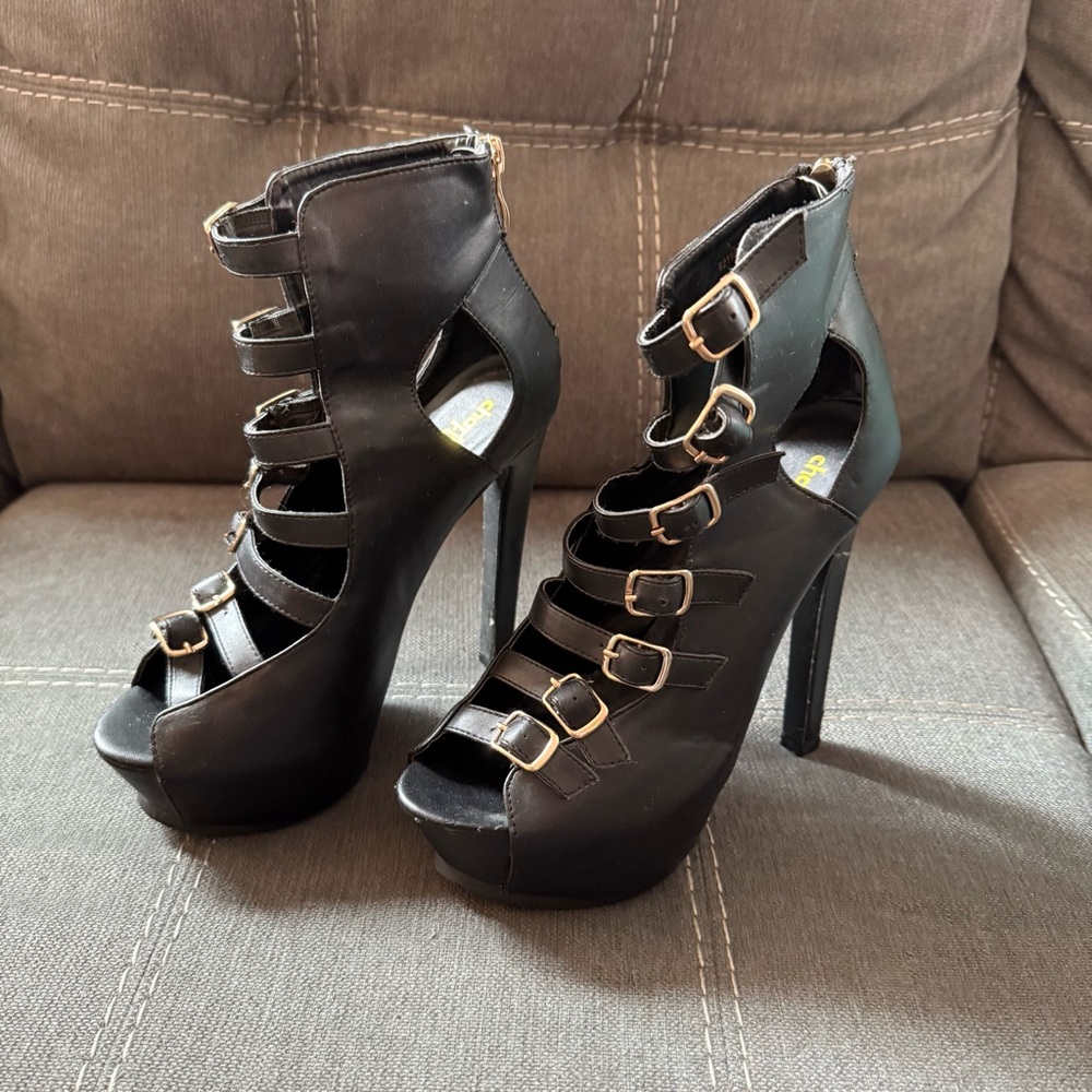 Charlotte Russe faux leather platform stiletto heels with adjustable straps - Picture 2 of 9
